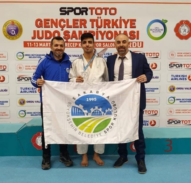 Sakarya Büyükşehirli Sporcu, Ordu’da Madalya Kazandı