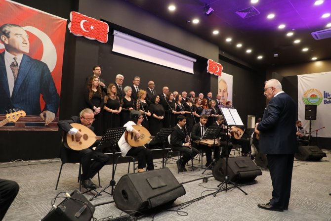 İ̇lkadım Tsm Korosu’ndan “Kış Konseri”