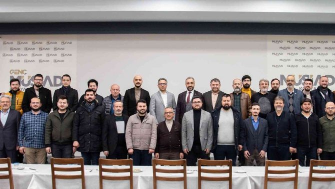 Rektör Aksoy, Rusya Ve Ukrayna Krizini Değerlendirdi