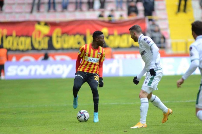 Spor Toto Süper Lig: Kayserispor: 2 - Konyaspor: 1 (İ̇lk Yarı)