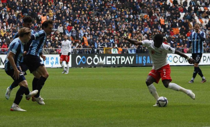 Spor Toto Süper Lig: Adana Demirspor: 0 - Sivasspor : 1 (İ̇lk Yarı)