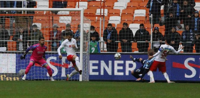 Spor Toto Süper Lig: Adana Demirspor: 0 - Sivasspor : 1 (İ̇lk Yarı)