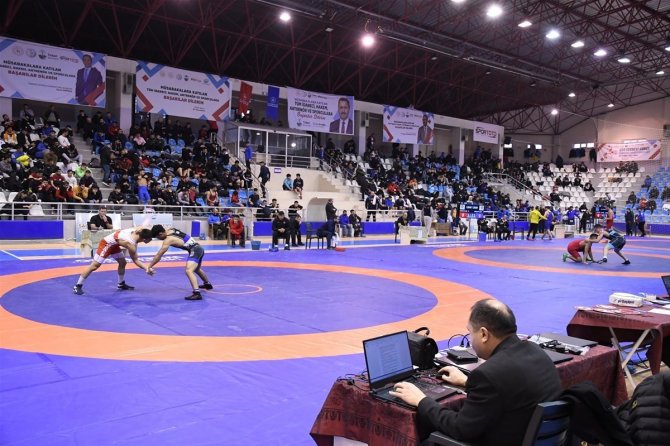 U20 Serbest Stil Erkekler Türkiye Güreş Şampiyonası Sona Erdi