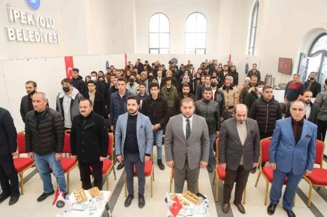 İ̇pekyolu’nda ‘İ̇stiklal Marşı’nın Kabulü’ Konulu Söyleşi