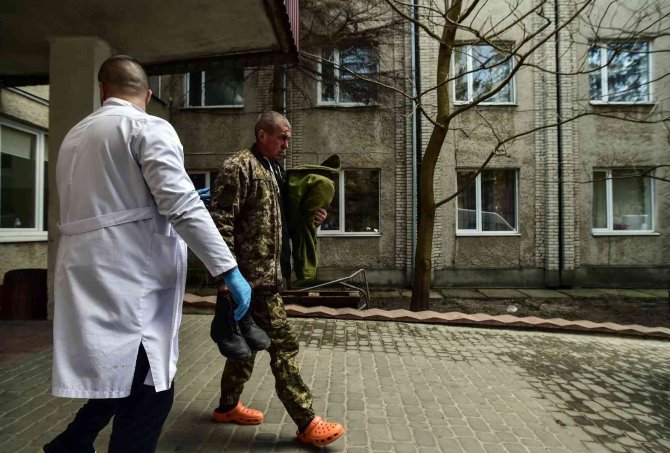 Yavoriv’deki Askeri Merkeze Yapılan Roketli Saldırıda Can Kaybı 35’e, Yaralı Sayısı 134’e Yükseldi