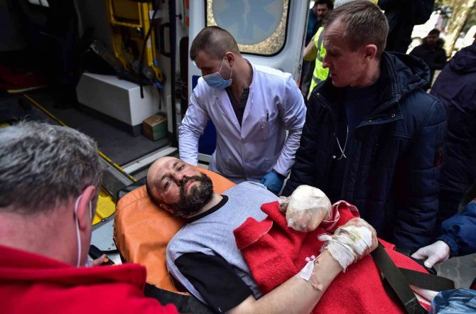 Yavoriv’deki Askeri Merkeze Yapılan Roketli Saldırıda Can Kaybı 35’e, Yaralı Sayısı 134’e Yükseldi
