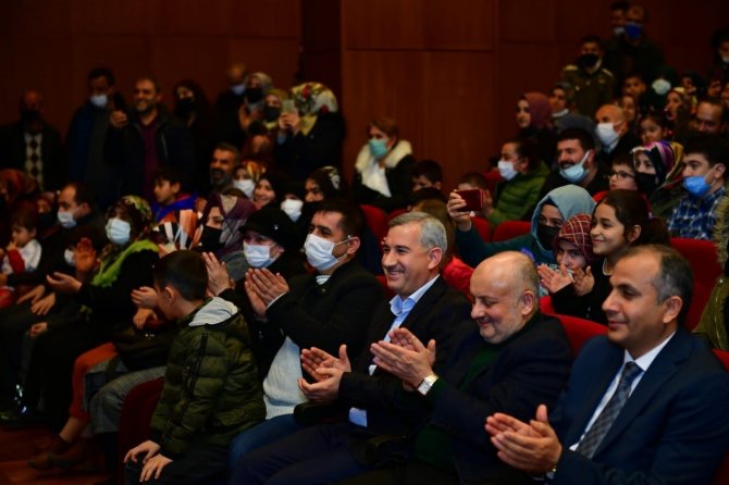 Yeşilyurt Belediyesi Erdem Okulu Öğrencilerinin ‘İstiklal Marşı’ Etkinliği Büyük Beğeni Topladı