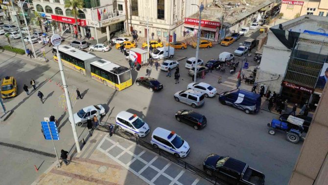 Adıyaman’daki Deprem Şanlıurfa’da Da Hissedildi
