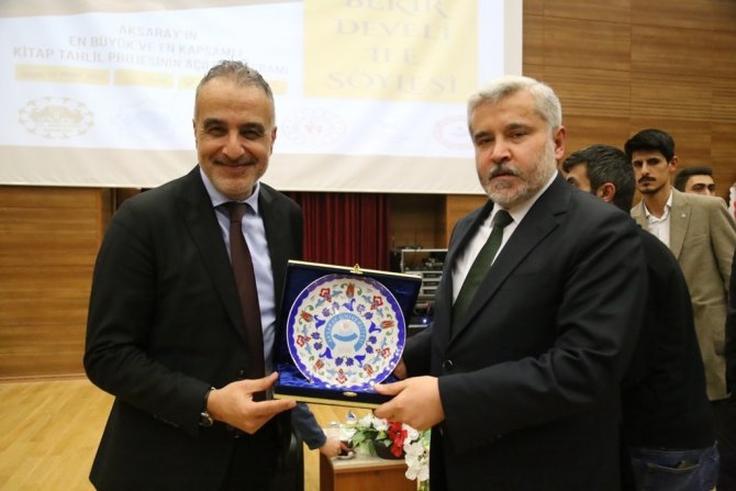 Asü’de “Kitap Tahlil Projesi” Söyleşisi