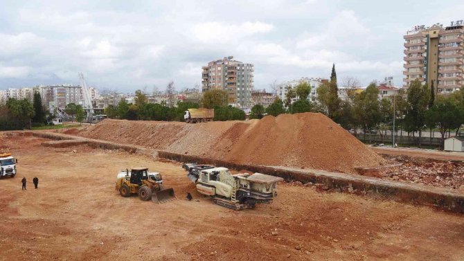 Aü Tıp Fakültesi Otoparkının Temeli Atılıyor