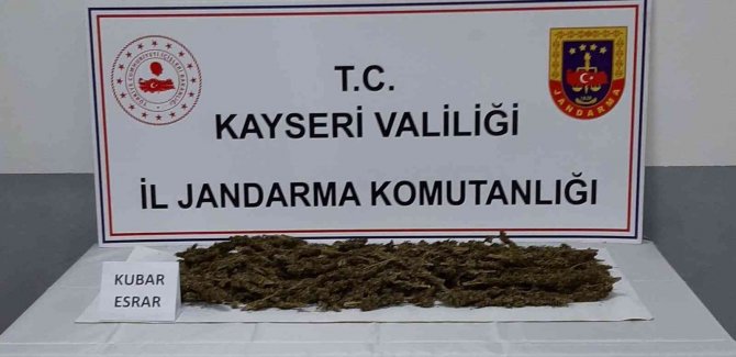 Şehir Dışından Uyuşturucu Madde Getiren 3 Şahıs Yakalandı