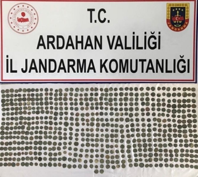 Ardahan’da Bizans Dönemi’ne Ait 642 Tarihi Sikke Ele Geçirildi