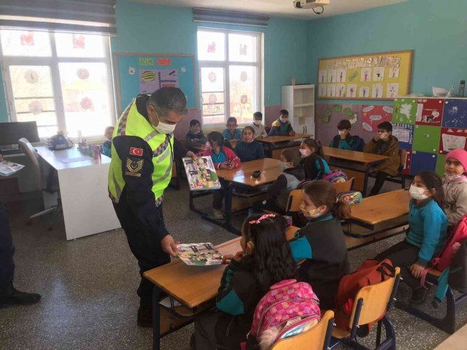 Korkuteli’de Okuma Etkinliği