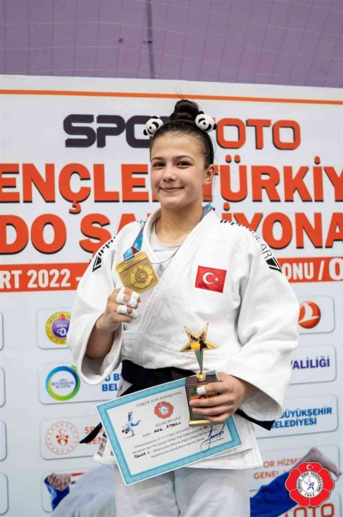 Büyükşehirli Sporcular Balıkesir’in Gururu Oldu