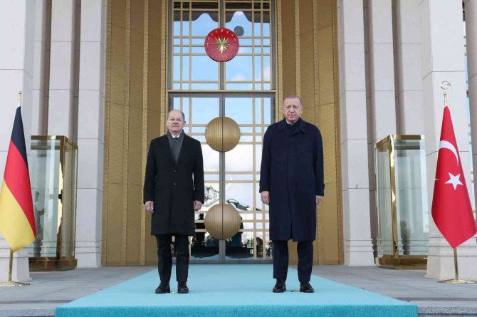 Cumhurbaşkanı Erdoğan, Almanya Federal Cumhuriyeti Şansölyesi Scholz’u Resmi Törenle Karşıladı