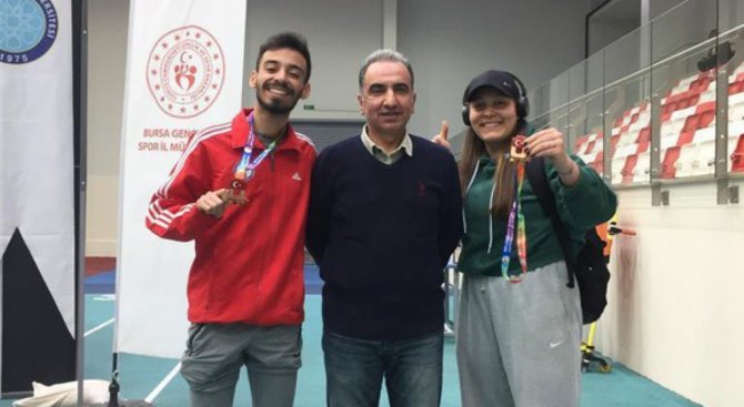 Dpü’den Atletizmde 11 Madalya Ve Türkiye İkinciliği