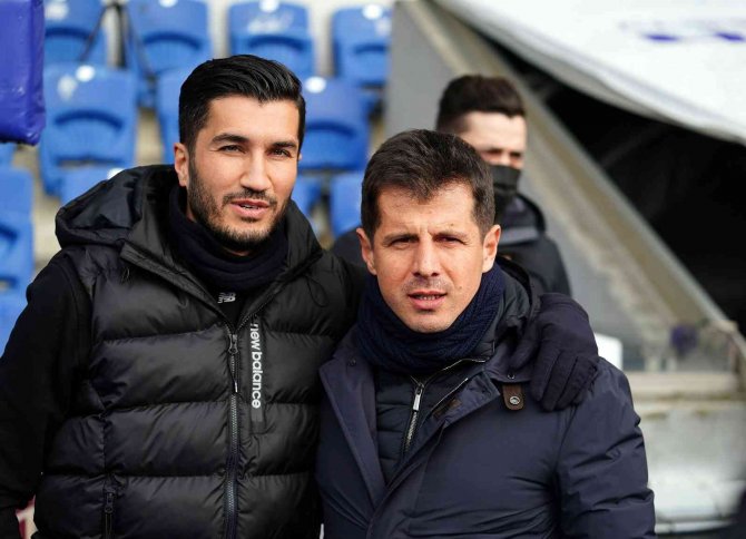 Spor Toto Süper Lig: Medipol Başakşehir: 0 - Antalyaspor: 1 (İ̇lk Yarı)