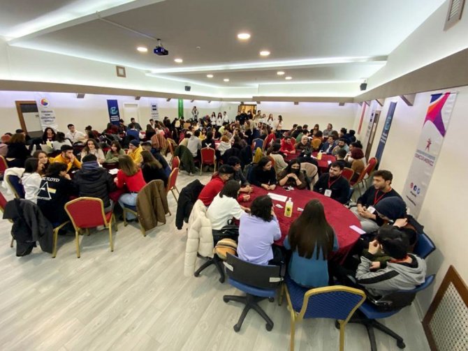 Üniversiteliler 24 Saat Kesintisiz Süren ‘Eso Fikir Kampı’ Etkinliğinde Buluştular
