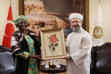 Fildişi Sahili Dışişleri Bakanı Camara’dan Diyanet İ̇şleri Başkanı Erbaş’a Ziyaret