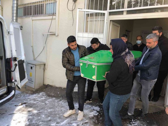 Trafik Kazasında Ağır Yaralanan Yaşlı Adam Hayatını Kaybetti