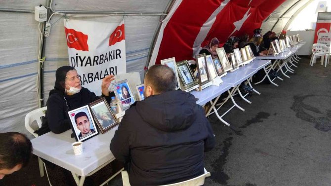 Evlat Nöbetindeki Ailelerin Direnişi 924’üncü Gününde