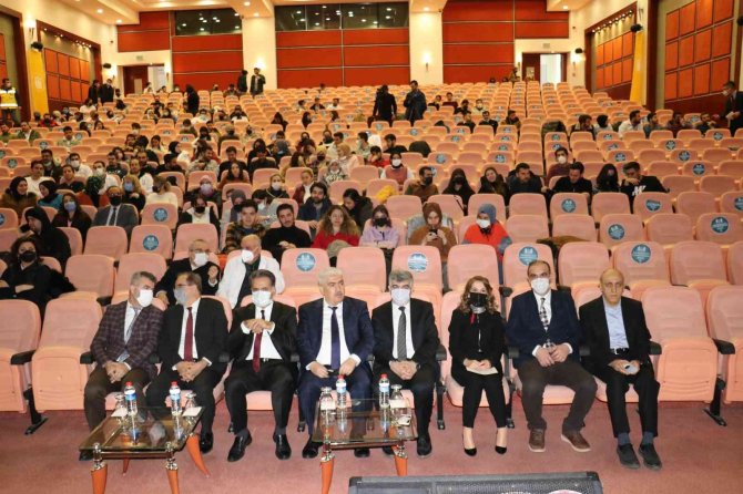 İ̇nönü Üniversitesi’nde 14 Mart Tıp Bayramı Kutlandı