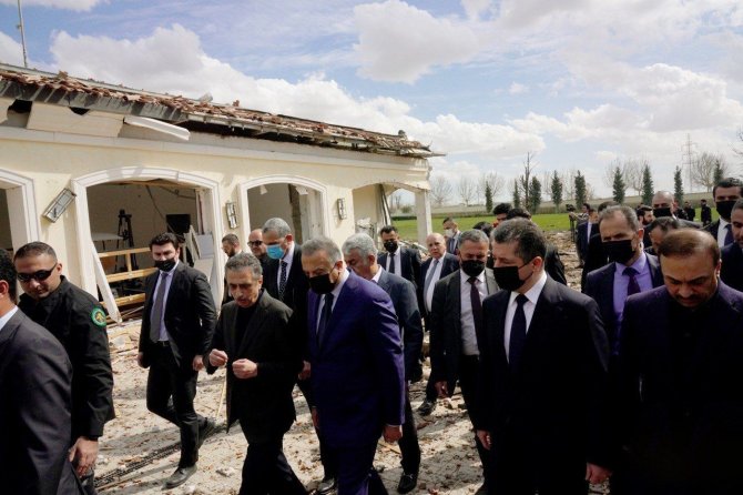 Irak Başbakanı El-kazımi, Erbil’deki Saldırı Bölgesini Ziyaret Etti