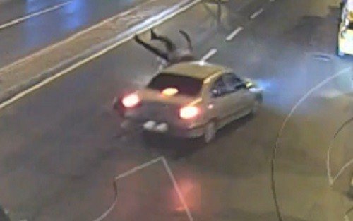 İ̇zmir’de Yaya Ve Motosikletlilerin Karıştığı Kazalar Kamerada