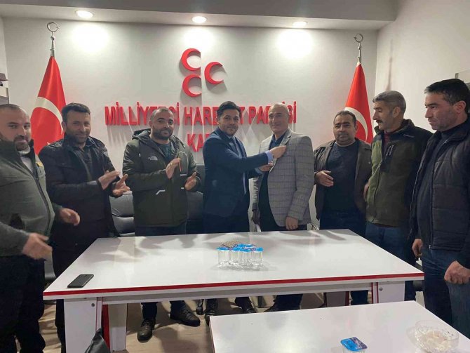 Kars’ta İ̇yi̇ Parti’den İstifa Edenler Mhp’ye Katıldı