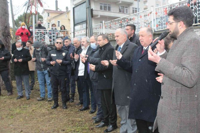 İ̇nebolu’da İ̇lk Tıp Şehidi Dr. İ̇smail Hakkı Ayaroğlu Anıldı