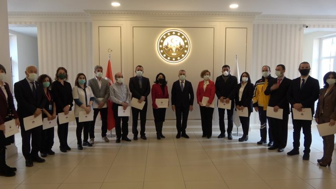 Fedakar Sağlık Çalışanlarına Teşekkür Belgesi