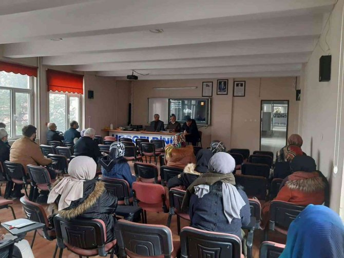 Temel İlkeler Ve Öğretim Yöntemleri Görüşüldü