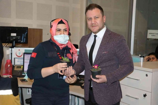 Manisa Büyükşehir Belediyesi Sağlık Çalışanlarının Tıp Bayramı’nı Kutladı