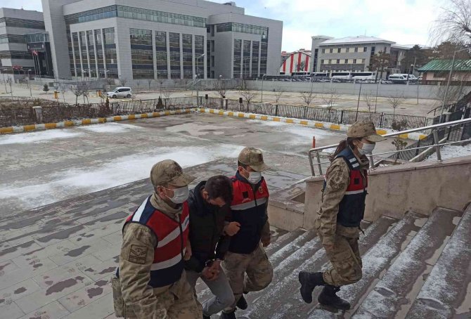 Manisa’da Ziynet Eşyası Çalan Yabancı Uyruklu Şahıs Van’da Yakalandı