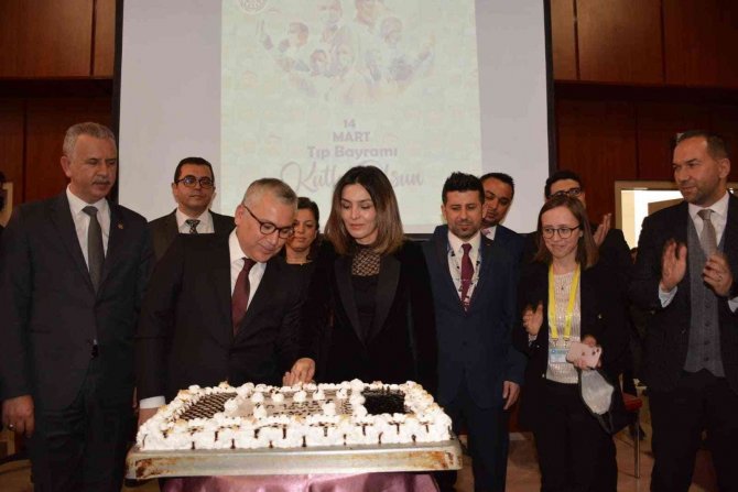 14 Mart Tıp Bayramı Kutlandı