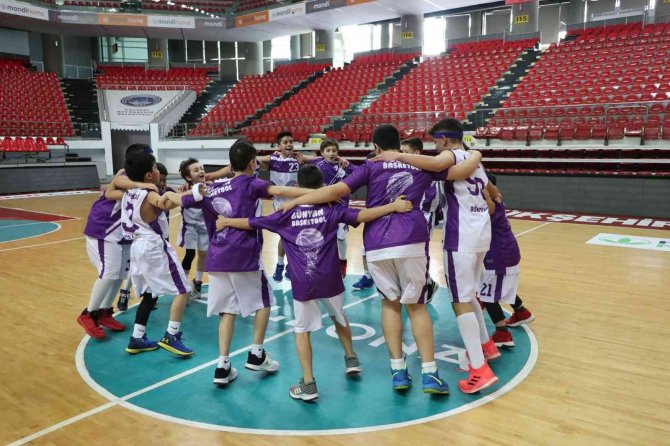 Basketbolda Şampiyon Belli Oldu