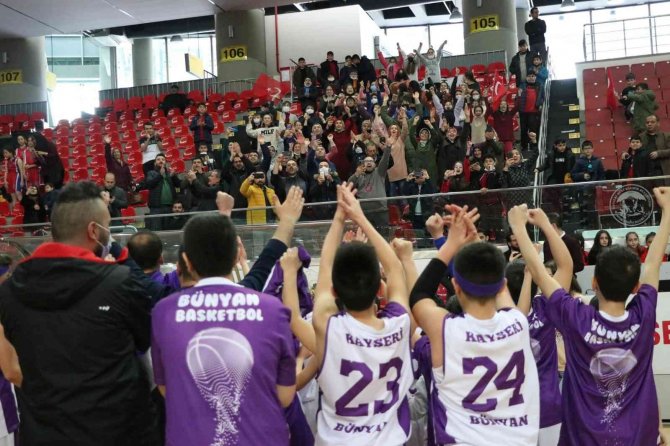 Basketbolda Şampiyon Belli Oldu