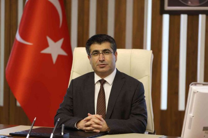 Nevü’de İlk Kez Yabancı Dil Sınavı Yapıldı