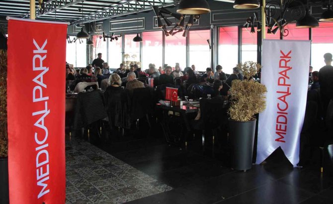 Elazığ’da Sağlıkçılar 14 Mart Tıp Bayramı’nda Bir Araya Geldi