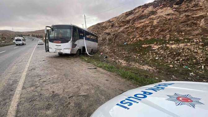 Şanlıurfa’da İşçi Servisi Devrildi: 15 Yaralı