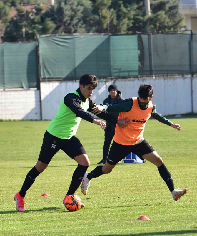 Denizlispor Hazırlıklarını Sürdürüyor