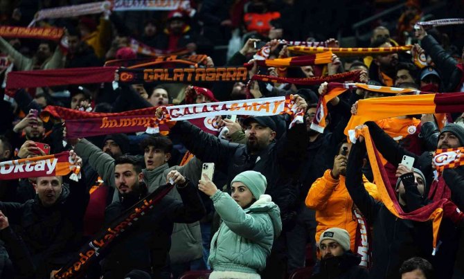 Spor Toto Süper Lig: Galatasaray: 0 - Beşiktaş: 0 (Maç Devam Ediyor)