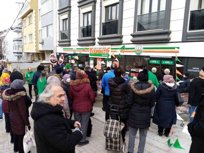 Tarım Kredi Kooperatifleri Bandırma’da İlk Şubesini Açtı