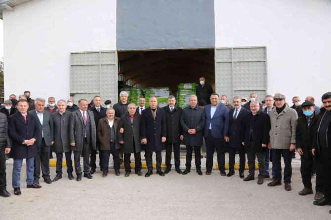 Çorum’da Üreticilere Yağlı Ayçiçek Tohumu Dağıtıldı