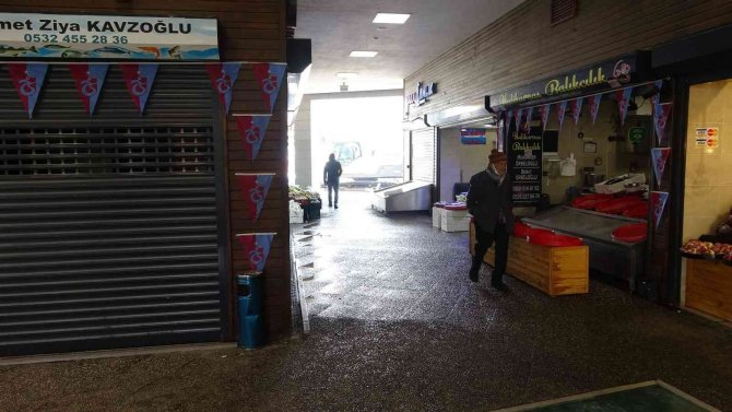 Kar Ve Soğuk Hava Balık Tezgâhlarını Olumsuz Etkiledi