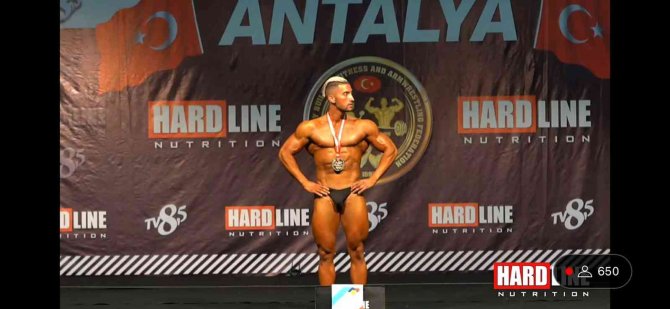 Söke’nin Vücut Geliştirme Dalında İlk Türkiye Şampiyonu Alper Eğrikanat Oldu