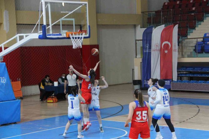 Tbf Gençler Ligi: Düzce Atletik: 46 - Botaş: 74