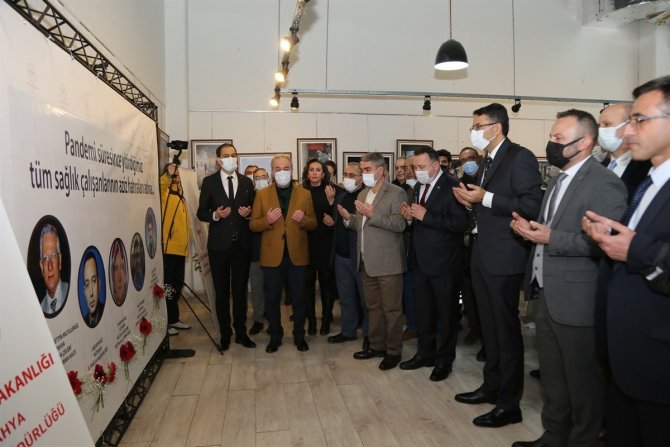 Vali Çelik: "Pandemi Henüz Bitmedi, Tehlikenin Boyutları Küçüldü"