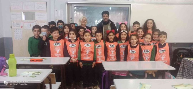 Vanlı Öğrenciler Tema Gönüllüsü Oldu