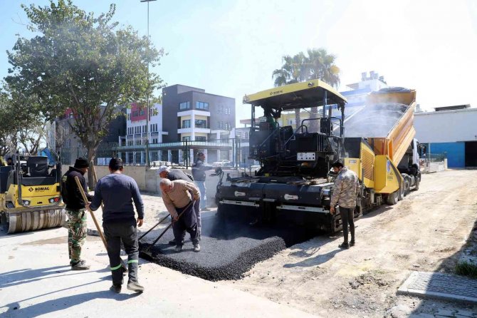 Yılmaz Güney Gençlik Merkezinin Etrafı Yenileniyor